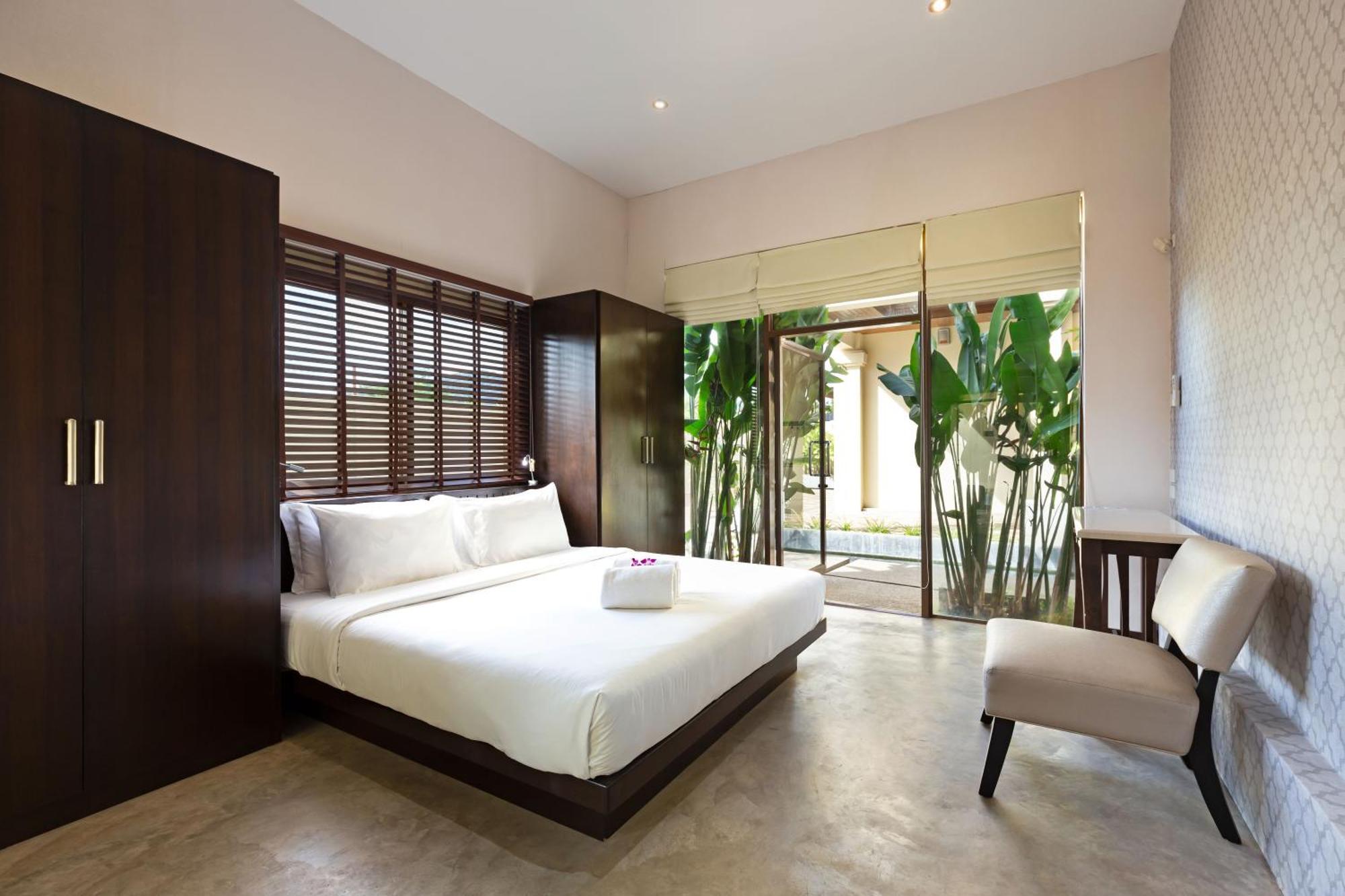 Extraordinary Courtyard 6Br Pool Villa Sri Suri, Naiharn Rawai Ngoại thất bức ảnh