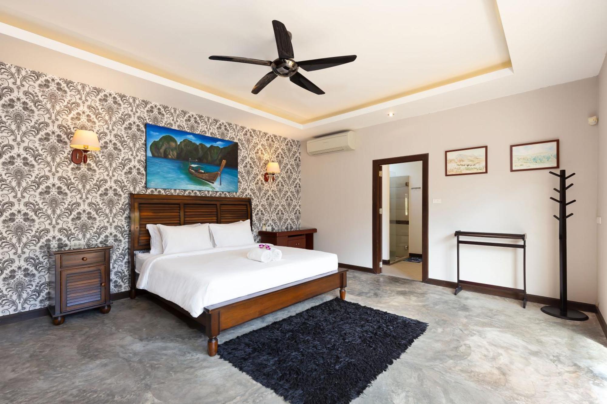 Extraordinary Courtyard 6Br Pool Villa Sri Suri, Naiharn Rawai Ngoại thất bức ảnh